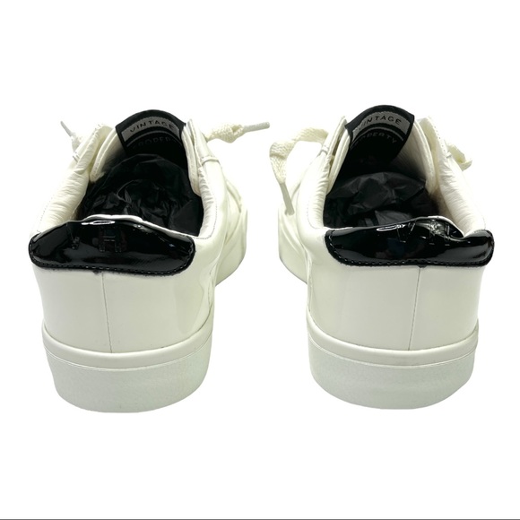♦️SOLD♦️NIB Vintage Havana Quincy Patent Leather Sneakers in Liquid White - Picture 5 of 9
